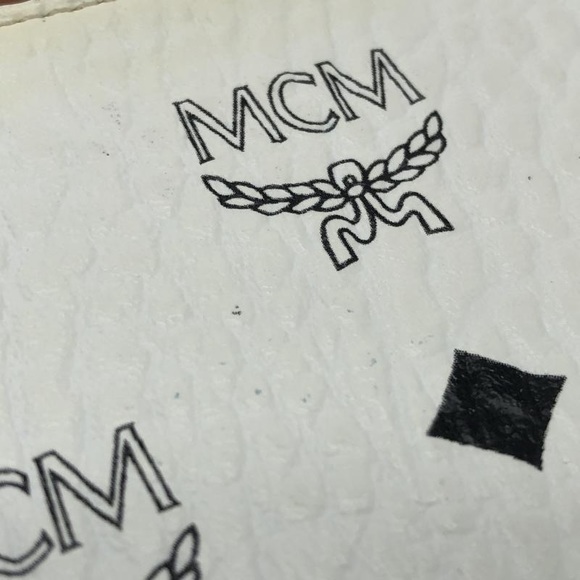 MCM WALLET ON CHAIN - Picture 5 of 7